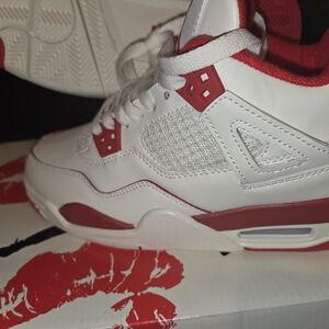 Jordan 4 Retro Valentine's Sierra Red
